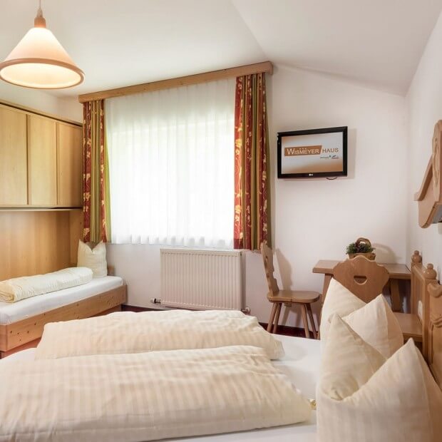 Dreibettzimmer Beispiel im Wismeyerhaus, Obertauern © Wolkersdorfer
